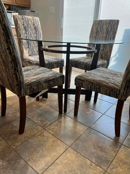 Photo of free Glass Dining / Kitchen Table (Greenbelt, MD 20770) #2