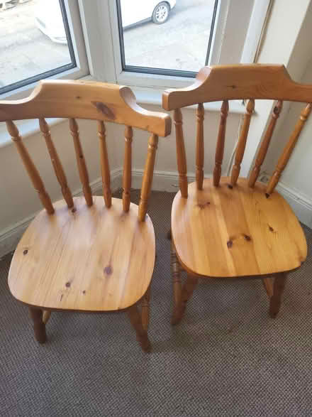 Photo of free 4 chairs and dinner table (Westcliff on sea) #1