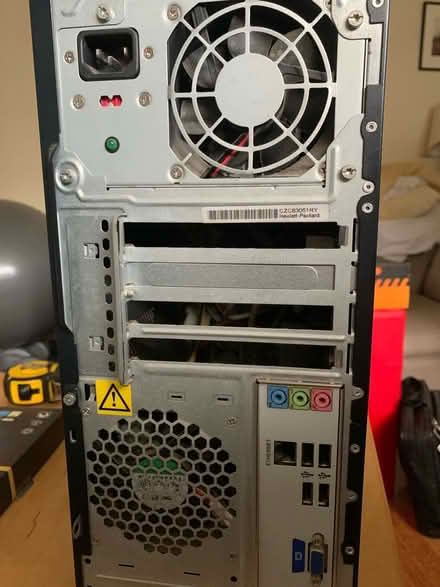 Photo of free HP pc tower (TW9 nr Chiswick bridge) #3
