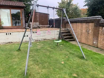 Photo of free Metal Framed Swing (Southgate N14) #1