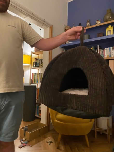 Photo of free 2nd hand cat igloo (M16 Trafford) #1