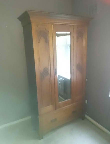 Photo of free 1930's Style wardrobe (Cutty Sark SE10) #1