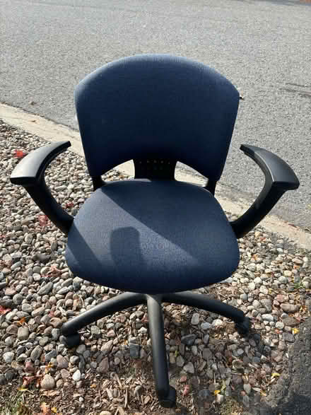 Photo of free Office chair (Keyrock Dr & Kanata Ave) #1