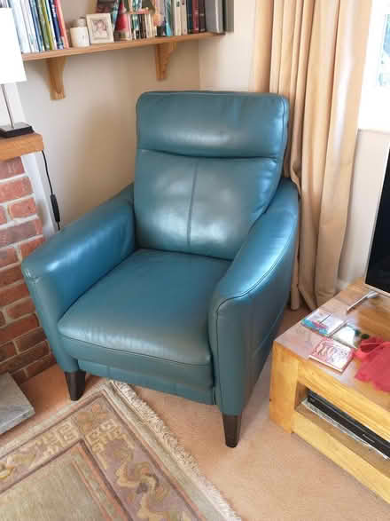 Photo of free leather electric furniture (Westcott, near Dorking, Surrey) #2