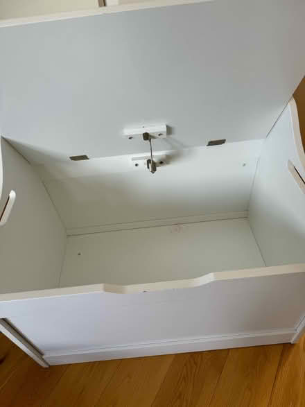 Photo of free White children’s storage/toy box (Enfield, EN2) #2