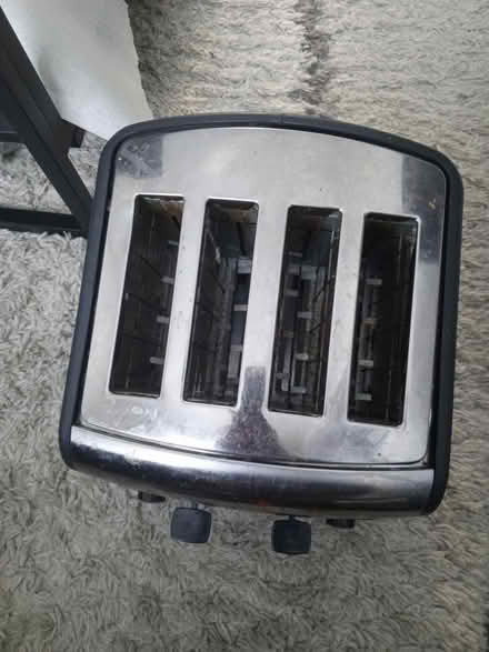 Photo of free Toaster (Stoke Newington N16) #1