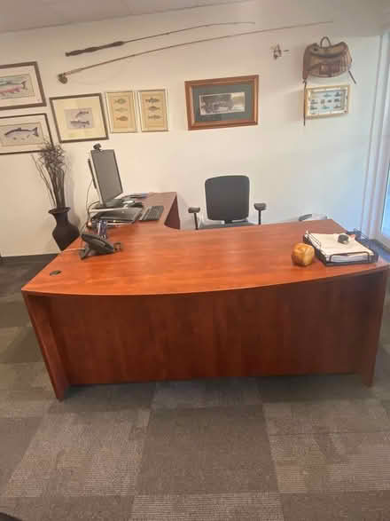 Photo of free Counter, Main Desk, Hutch, Cabinets (West Seattle) #4