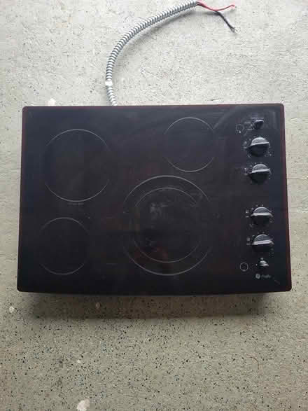 Photo of free GE Profile Cooktop (Abingdon) #1
