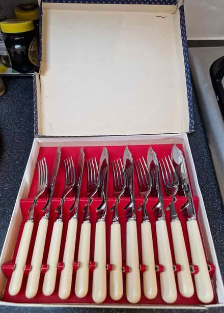 Photo of free Set of fish knives with forks (M33 4ET) #1