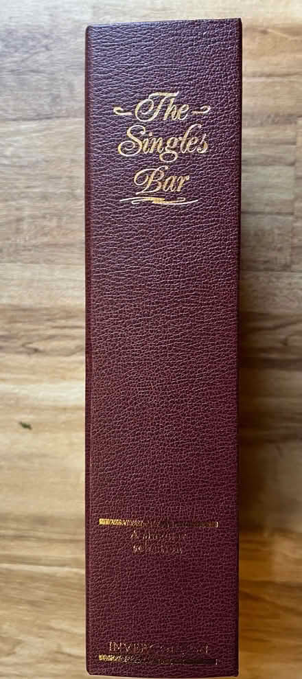 Photo of free Presentation set of single malt whisky bottles (empty) with (Knotty Green HP9) #4