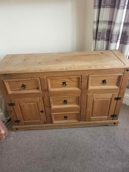 Photo of free Unit (Westcliff on sea) #1