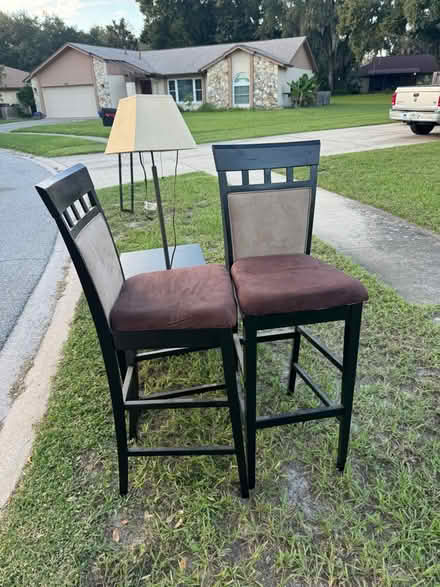 Photo of free stools and tables (4818 Dunbarton Dr Orlando) #2