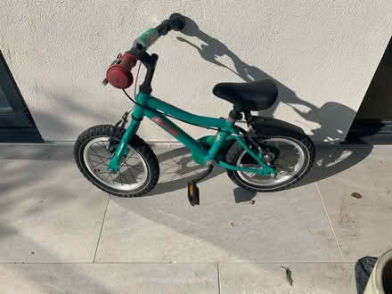 Photo of free Atom children’s beginners bike (Enfield, EN2) #1