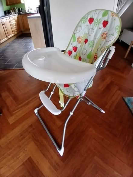 Photo of free High chair (Marsh Farm LU3) #1
