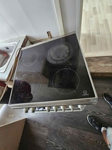 Photo of free Indesit Double Oven & Hob (Altofts WF6) #2