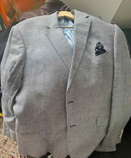 Photo of free Men’s suits xl and xxl (KT19 8fu) #3