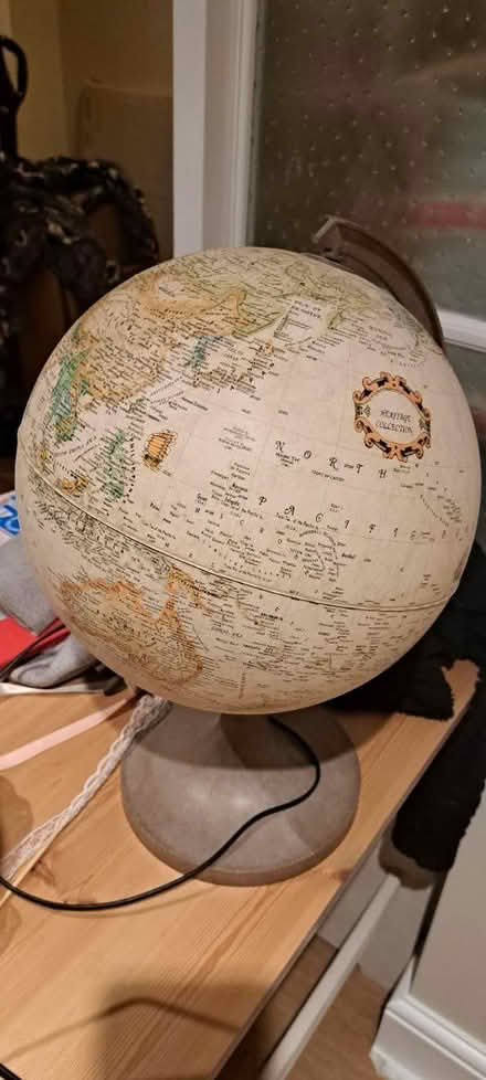 Photo of free Globe light (Horsham RH13) #1