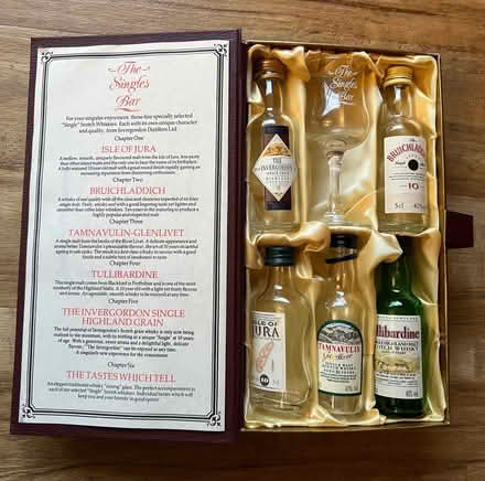 Photo of free Presentation set of single malt whisky bottles (empty) with (Knotty Green HP9) #1