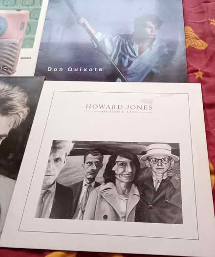 Photo of free CDs, tapes, 7 inch singles and albums (Pendleton M6) #2