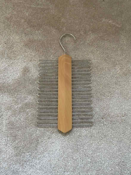 Photo of free Tie Hanger (HP10 Penn) #1