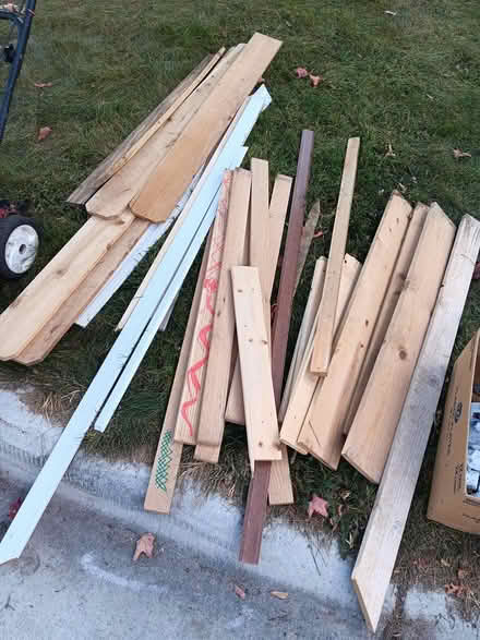 Photo of free Boards, crown molding (Curb @ 8224 Russell Ave S) #2