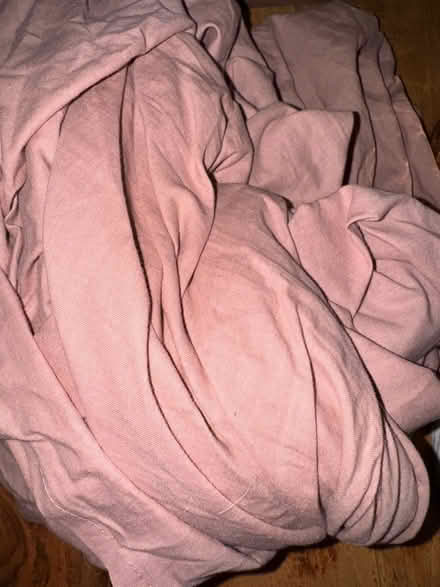 Photo of free Pink king size fitted sheet (Wallington) #1