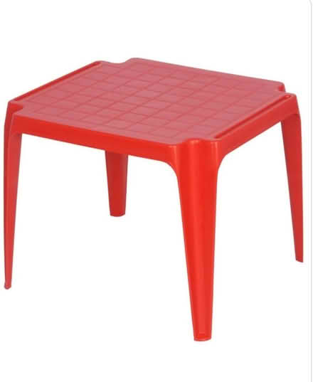 Photo of Kids table - small sized (Chelmsford CM1) #1
