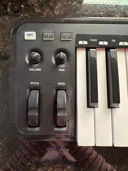 Photo of free 25 keys keyboard (Cambridgeport) #3