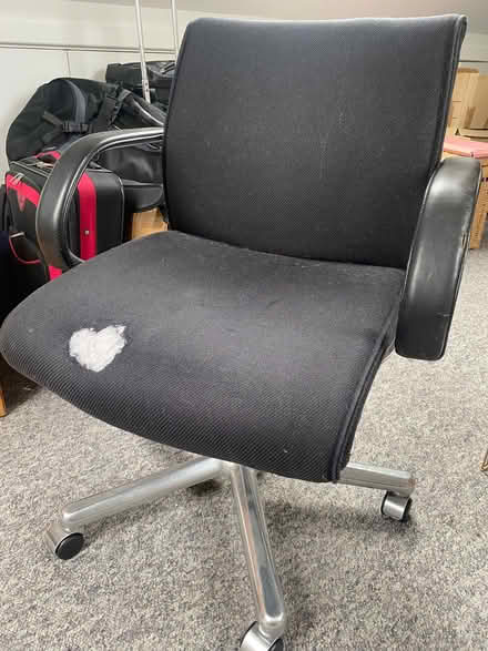 Photo of free Office chair (Berkhamsted HP4) #1
