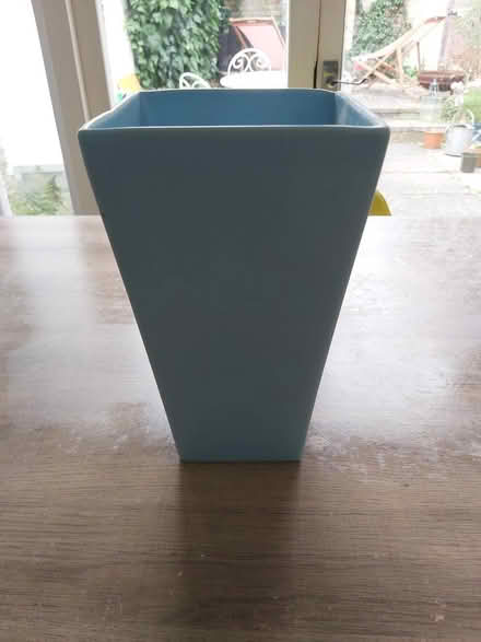 Photo of free Blue vase (Cambridge CB4) #3