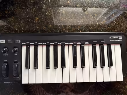 Photo of free 25 keys keyboard (Cambridgeport) #2