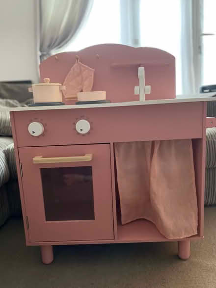 Photo of free Toy kitchen (St Albans al2) #1
