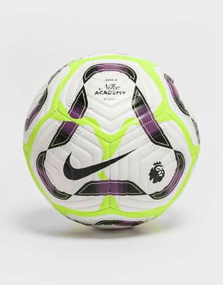Photo of Footballs and shin guards (Reading berkshire) #2