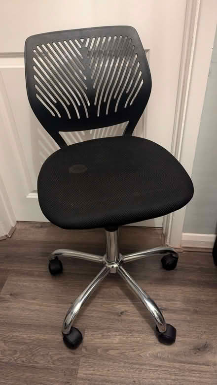 Photo of free Small office chair (Mill End WD3) #1