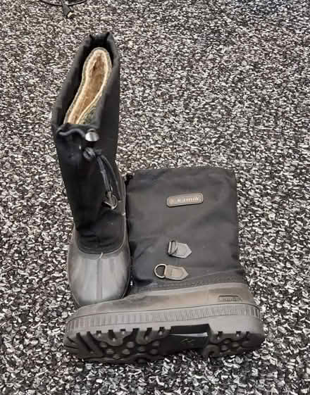 Photo of free Size 4 Boots (North part of Buffalo Grove) #1