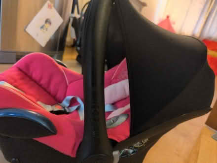 Photo of free Car seat (Rg2 8sq) #2