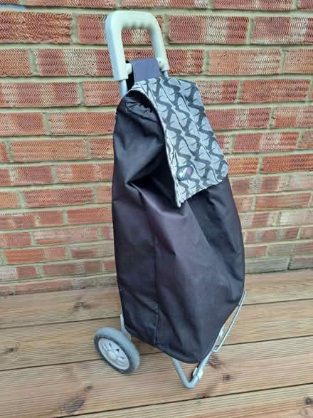Photo of free Shopping trolley (south ham basingstoke) #1