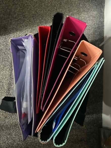Photo of free A4 ring binders pastel colours (L15) #1
