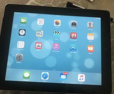 Photo of free ipad 1st generation 16 gb (Preston PR1 6) #1