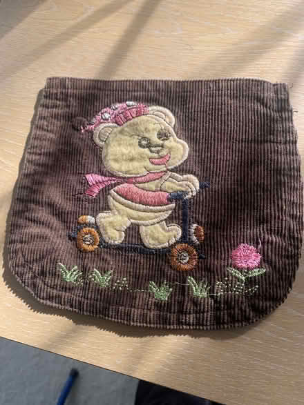 Photo of free embroidered pocket (Bracknell RG12) #1