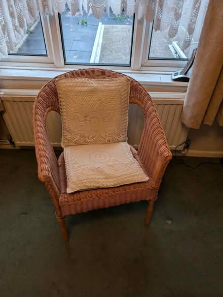 Photo of free Wicker chair with cushions (DA1) #3