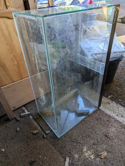 Photo of free Glass fish tank (Lightwater GU18) #1