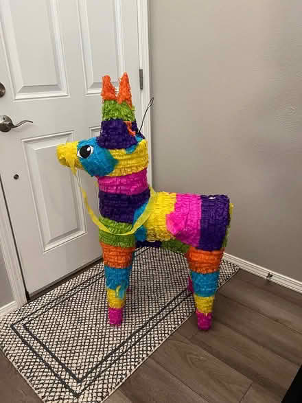 Photo of free Large piñata (Paradise hills) #1