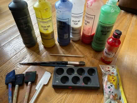 Photo of free Kids paints and Art stuff (Gerrards Cross SL9) #1