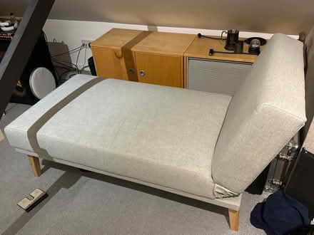 Photo of free Grey Chaise / day bed, as new (Farnborough GU14) #1