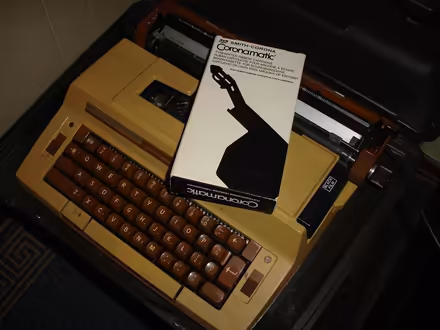 Photo of free Smith Corona electric typewriter (sidcup DA15) #3