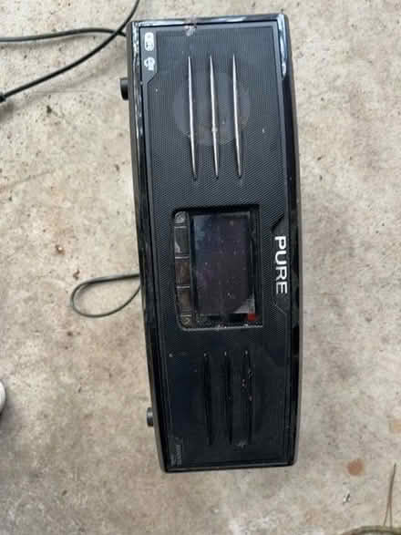 Photo of free Pure radio (Woofferton SY8) #1