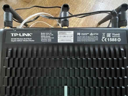 Photo of free TP Link AC1200 Wireless router (Buggs Bottom RG4) #1