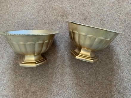Photo of free Heavy Duty Plastic Bowls painted Gold (Iver Heath Fields SL0) #2