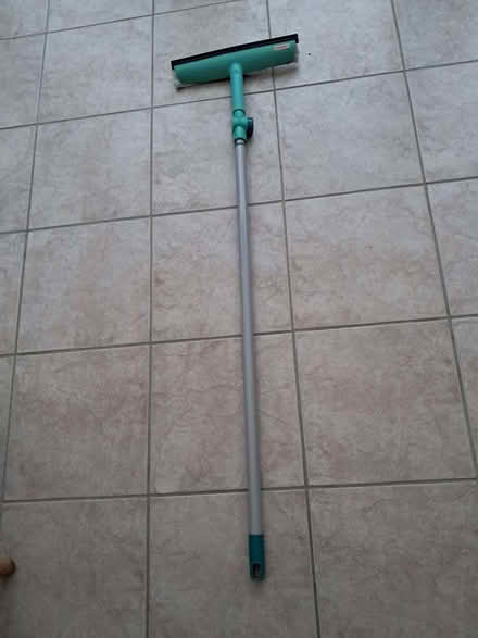 Photo of free Window cleaning tool (Marshalswick AL4) #1